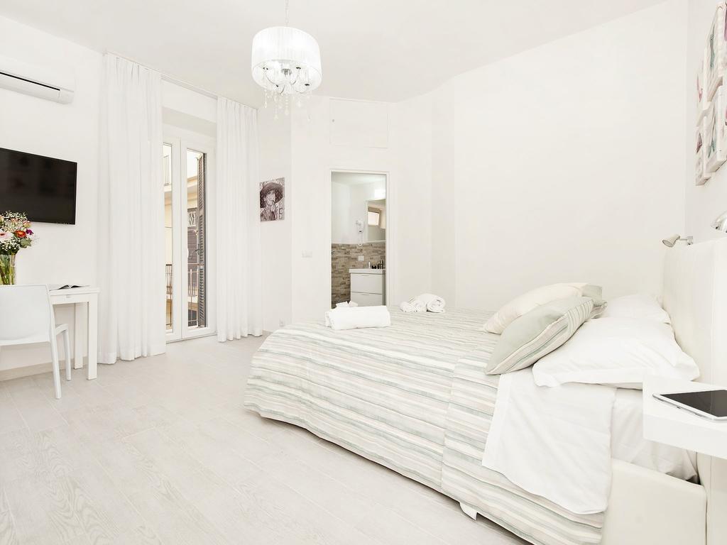 White Flat Termini Apartment Rome Room photo